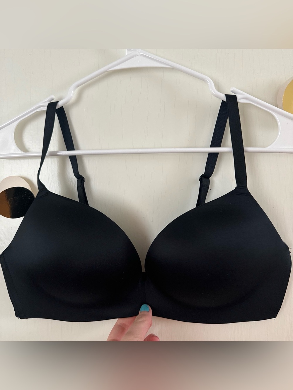 wireless black push up bra - size 36C